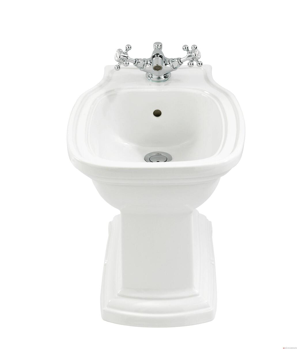 RADCLIFFE - Bidet sur pied